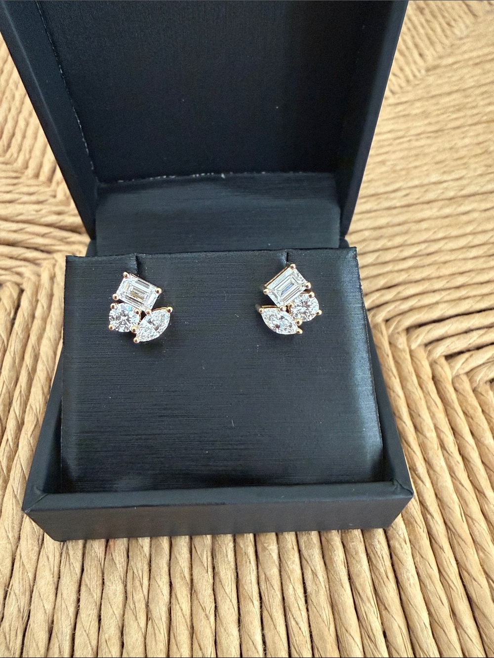 Solid 14k Yellow Gold Lab Diamonds Stud Earrings